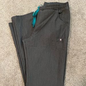 Figs skinny scrub pants
